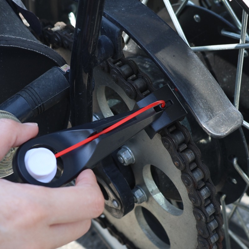 Motorcycle Chain Care Oiler 15 - مراجعة Motorcycle Gear Oil وسعره