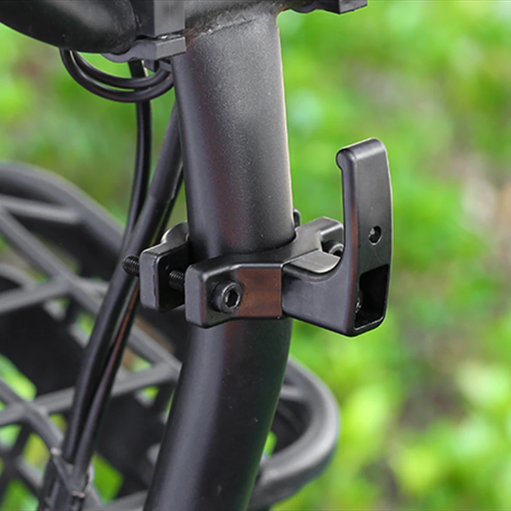 Hooks Motorcycle Helmet Access - مراجعة Motorcycle Gear Backpack وسعره